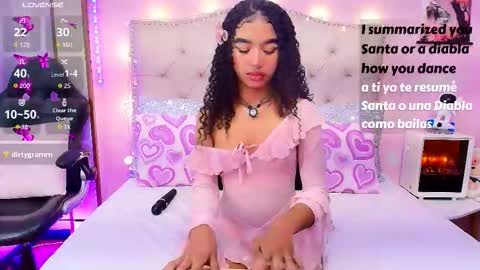naomi_star8 online show from October 4, 2025, 8:07 pm