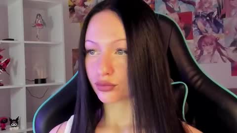 Snapshot of naomiblakes chatting on November 11, 2025, 5:18 am Naomi online show from November 11, 2025, 5:18 am