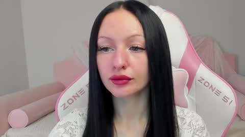 Snapshot of naomiblakes chatting on November 21, 2025, 5:06 am Naomi online show from November 21, 2025, 5:06 am