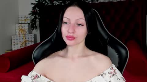 Naomi online show from December 17, 2025, 5:13 am