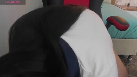 Snapshot of naomijohnson1 chatting on December 6, 2024, 12:05 pm Naomi online show from December 6, 2024, 12:05 pm