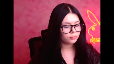 Naomi online show from November 27, 2025, 11:29 pm