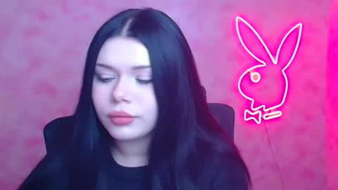 Naomi online show from December 18, 2025, 6:25 pm