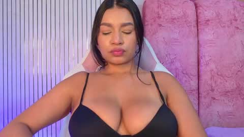 Naomy  online show from May 31, 2026, 6:20 pm