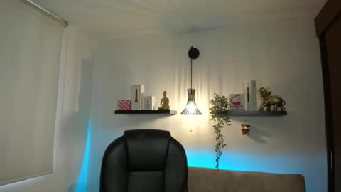 Snapshot of naomy_hot04 chatting on May 31, 2026, 8:32 pm naomy online show from May 31, 2026, 8:32 pm