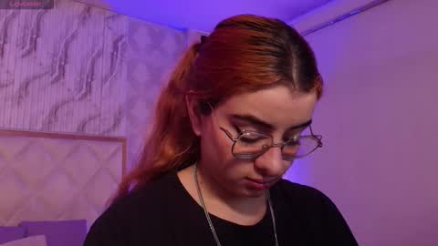 Naomy  online show from November 29, 2025, 2:36 am