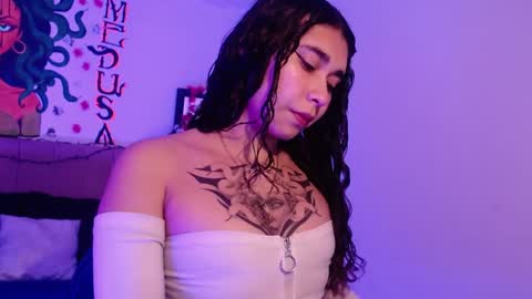 Snapshot of naomybenedetti chatting on January 2, 2025, 2:02 pm Nao online show from January 2, 2025, 2:02 pm