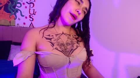 Snapshot of naomybenedetti chatting on January 5, 2025, 5:30 pm Nao online show from January 5, 2025, 5:30 pm