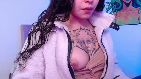 Snapshot of naomybenedetti chatting on September 23, 2025, 1:14 pm Nao online show from September 23, 2025, 1:14 pm