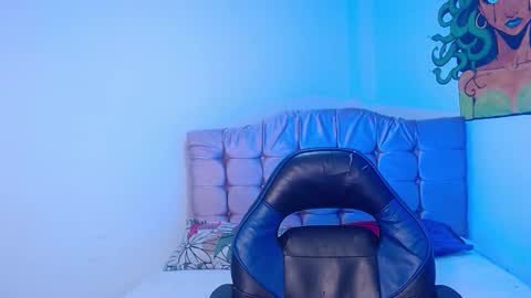 Snapshot of naomybenedetti chatting on October 4, 2025, 12:58 pm Nao online show from October 4, 2025, 12:58 pm