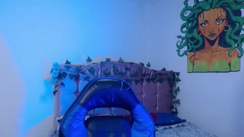 Snapshot of naomybenedetti chatting on December 1, 2025, 1:27 pm Nao online show from December 1, 2025, 1:27 pm