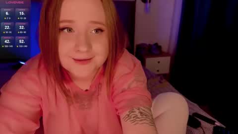 Naomy Rey online show from November 19, 2025, 5:24 pm