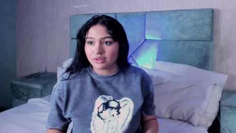 Naomy online show from March 1, 2026, 8:44 pm