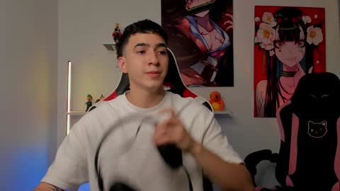 Snapshot of naranjo_seb chatting on December 6, 2024, 4:14 am sebastian online show from December 6, 2024, 4:14 am