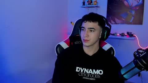 Snapshot of naranjo_seb chatting on February 14, 2025, 4:58 am sebastian online show from February 14, 2025, 4:58 am