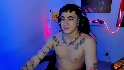 Snapshot of naranjo_seb chatting on February 19, 2025, 12:35 am sebastian online show from February 19, 2025, 12:35 am