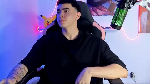 Snapshot of naranjo_seb chatting on March 8, 2025, 6:54 am sebastian online show from March 8, 2025, 6:54 am