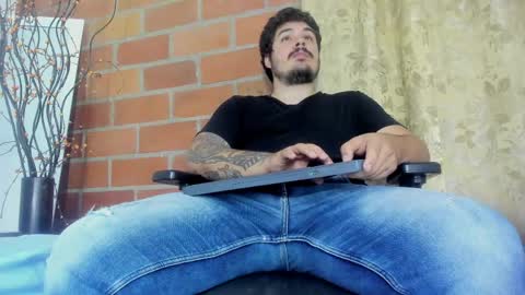Snapshot of narciso_kh chatting on April 22, 2026, 7:22 am deibyd online show from April 22, 2026, 7:22 am