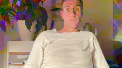 narziss2022 online show from December 2, 2025, 9:32 pm