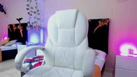 Nascary Fox online show from October 24, 2025, 8:49 pm