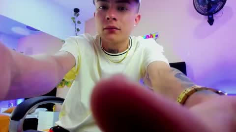 Nascary Fox online show from November 26, 2025, 7:59 pm