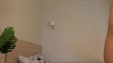 Nassy online show from April 21, 2026, 9:15 am