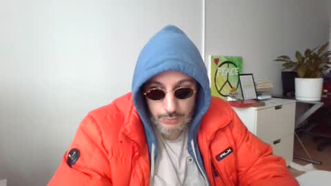 nassobout online show from January 9, 2025, 2:40 pm