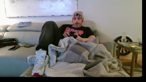 nassobout online show from February 16, 2025, 10:32 pm