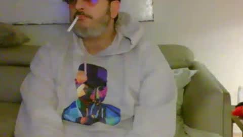 nassobout online show from December 13, 2025, 11:32 pm