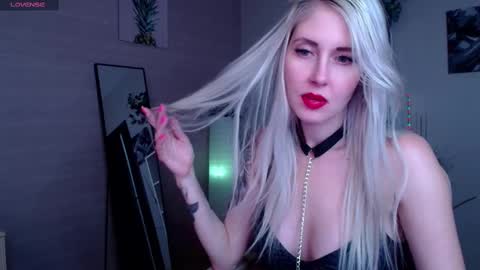 Nastya online show from February 18, 2025, 5:09 am