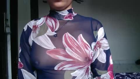 bella online show from December 14, 2025, 9:03 am