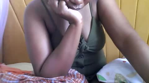 Sweet Ella online show from December 3, 2025, 6:21 am