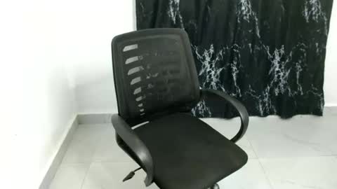 Mila online show from March 29, 2026, 7:47 pm