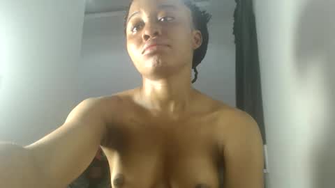 Snapshot of nasty_slimbarbie chatting on January 19, 2026, 5:22 am ella online show from January 19, 2026, 5:22 am