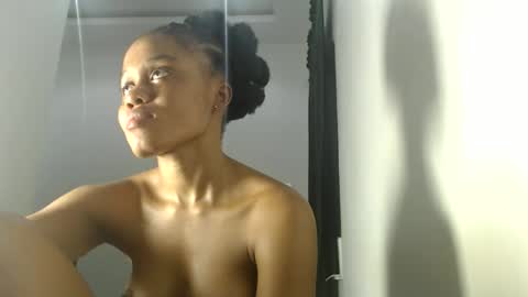 Snapshot of nasty_slimbarbie chatting on March 1, 2026, 3:52 am ella online show from March 1, 2026, 3:52 am