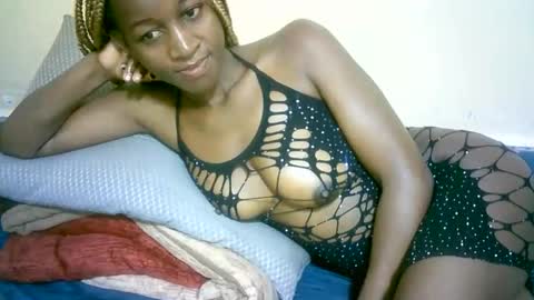 Snapshot of nastyafrika chatting on September 12, 2025, 6:35 am Marie online show from September 12, 2025, 6:35 am