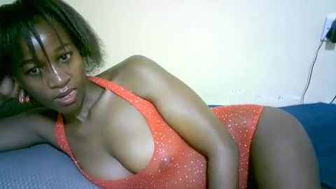 Snapshot of nastyafrika chatting on October 2, 2025, 2:40 am Marie online show from October 2, 2025, 2:40 am