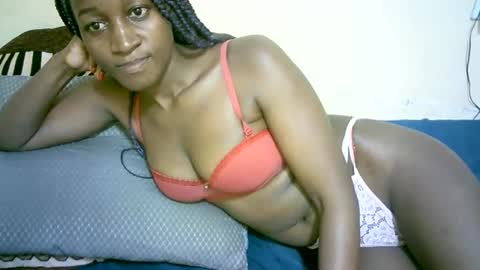 Snapshot of nastyafrika chatting on October 18, 2025, 5:21 am Marie online show from October 18, 2025, 5:21 am