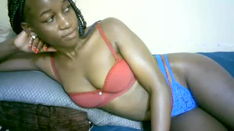 Snapshot of nastyafrika chatting on October 19, 2025, 7:42 am Marie online show from October 19, 2025, 7:42 am