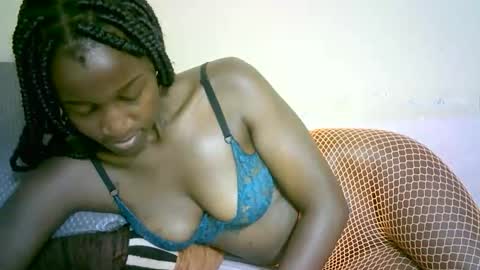 Snapshot of nastyafrika chatting on October 25, 2025, 8:33 am Marie online show from October 25, 2025, 8:33 am