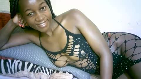 Snapshot of nastyafrika chatting on October 27, 2025, 5:22 am Marie online show from October 27, 2025, 5:22 am