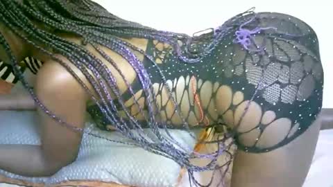 Snapshot of nastyafrika chatting on October 27, 2025, 5:28 pm Marie online show from October 27, 2025, 5:28 pm