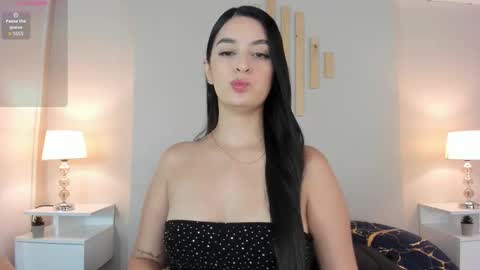 Natacha Diaz online show from October 17, 2025, 11:24 am