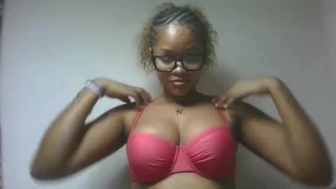 natachazz online show from May 3, 2026, 7:36 am