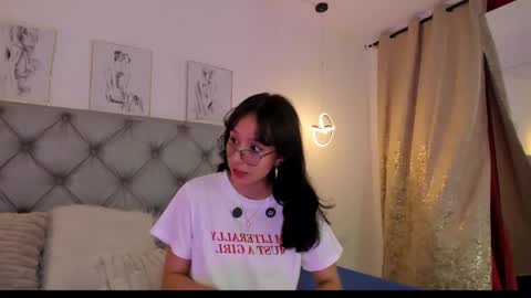 natalia online show from April 25, 2026, 8:06 pm