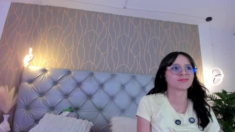 natalia online show from June 2, 2026, 7:05 pm
