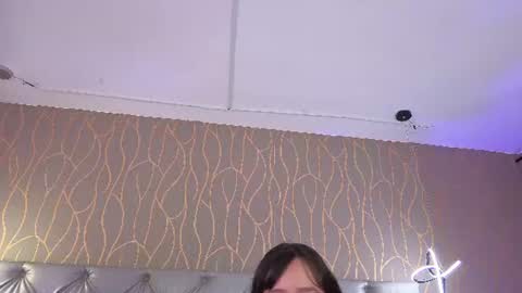 natalia online show from July 18, 2026, 7:50 pm