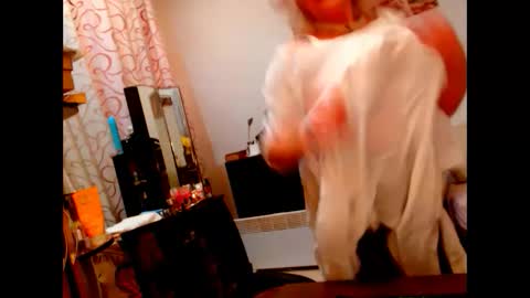 natali online show from February 21, 2025, 8:05 pm