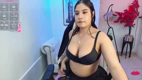 Snapshot of natalia_cartier chatting on April 15, 2026, 7:58 pm Natalia. online show from April 15, 2026, 7:58 pm