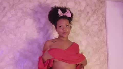 natalia_curlyx online show from November 22, 2025, 11:59 pm